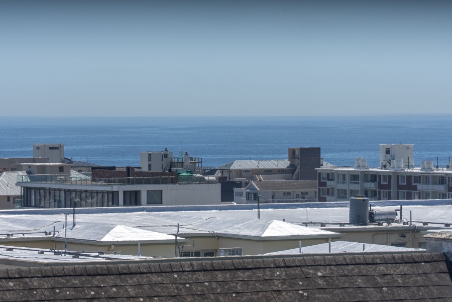 4 Bedroom Property for Sale in Sea Point Western Cape